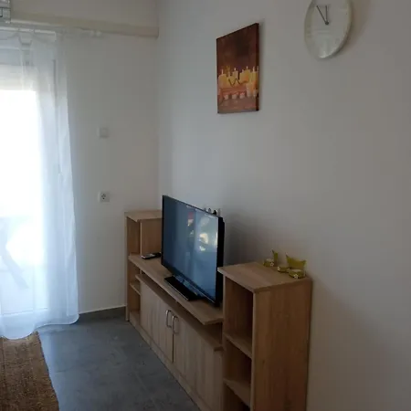 Max Apartment